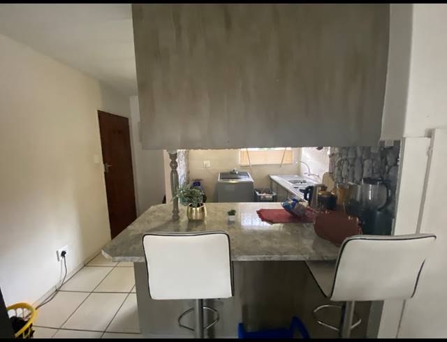 2 BEDROOM SECTIONAL TITLE FOR SALE IN RAVENSWOOD